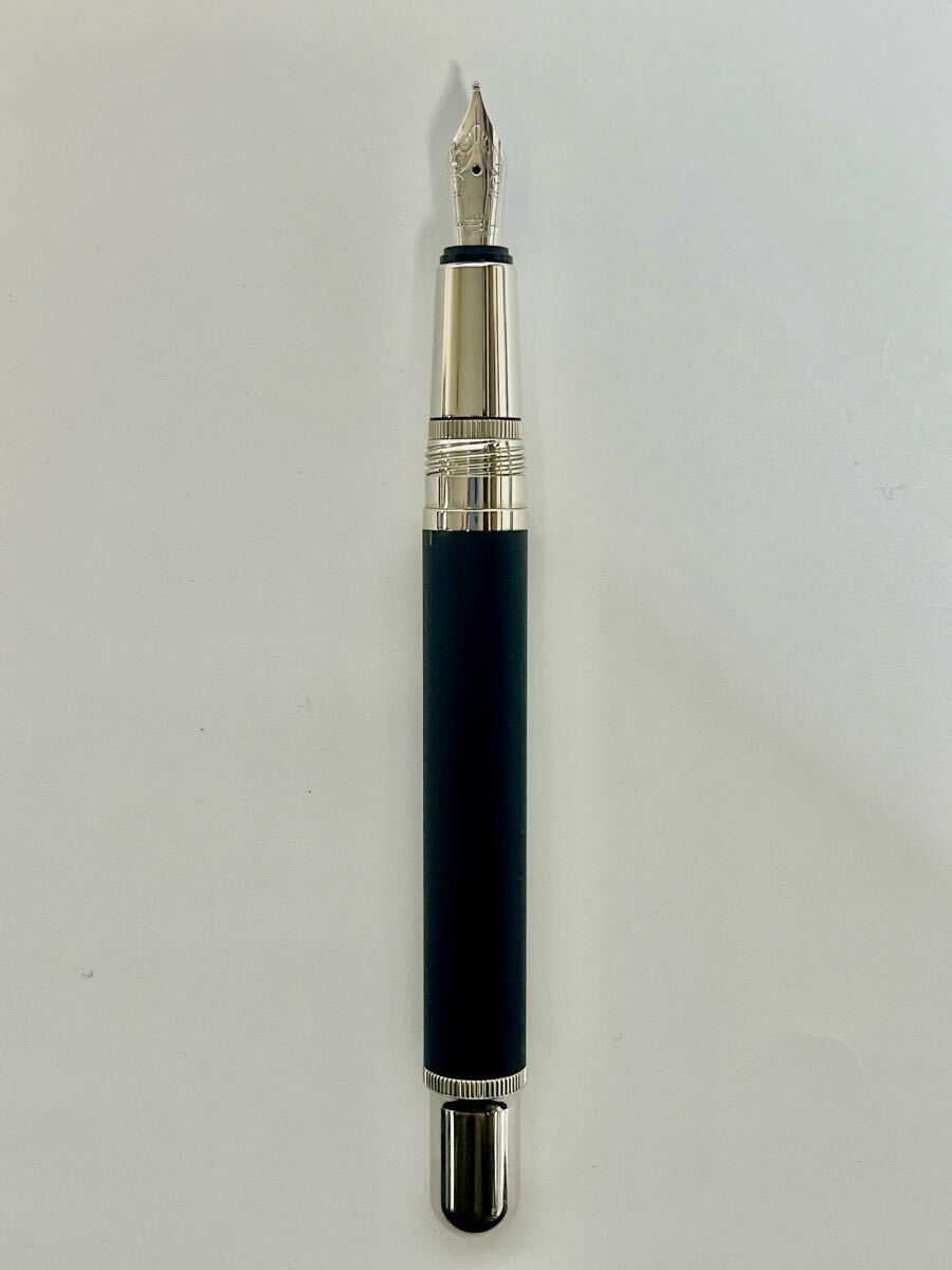 1円スタート】【現状品】ALFRED DUNHILL ダンヒル 万年筆 ペン先 1円スタート】【現状品】ALFRED DUNHILL ダンヒル 万年筆 ペン先