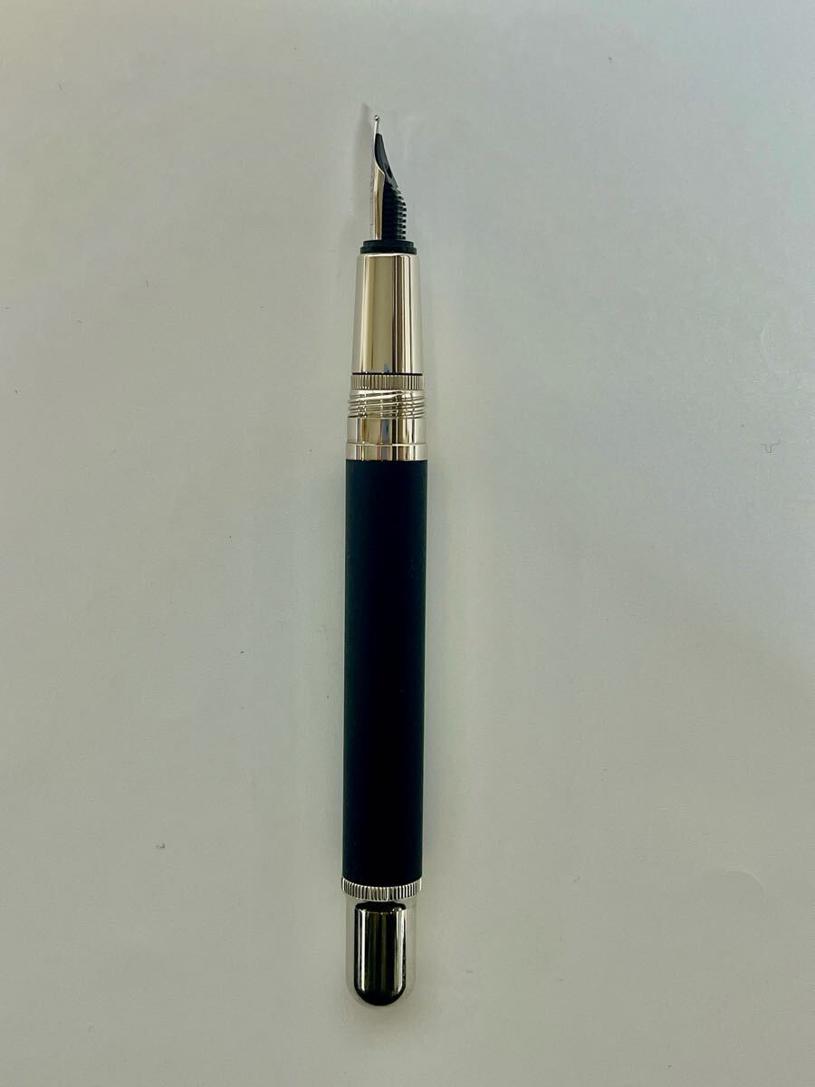 1円スタート】【現状品】ALFRED DUNHILL ダンヒル 万年筆 ペン先 1円スタート】【現状品】ALFRED DUNHILL ダンヒル 万年筆 ペン先