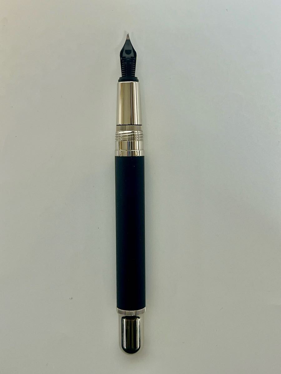 1円スタート】【現状品】ALFRED DUNHILL ダンヒル 万年筆 ペン先 1円スタート】【現状品】ALFRED DUNHILL ダンヒル 万年筆 ペン先