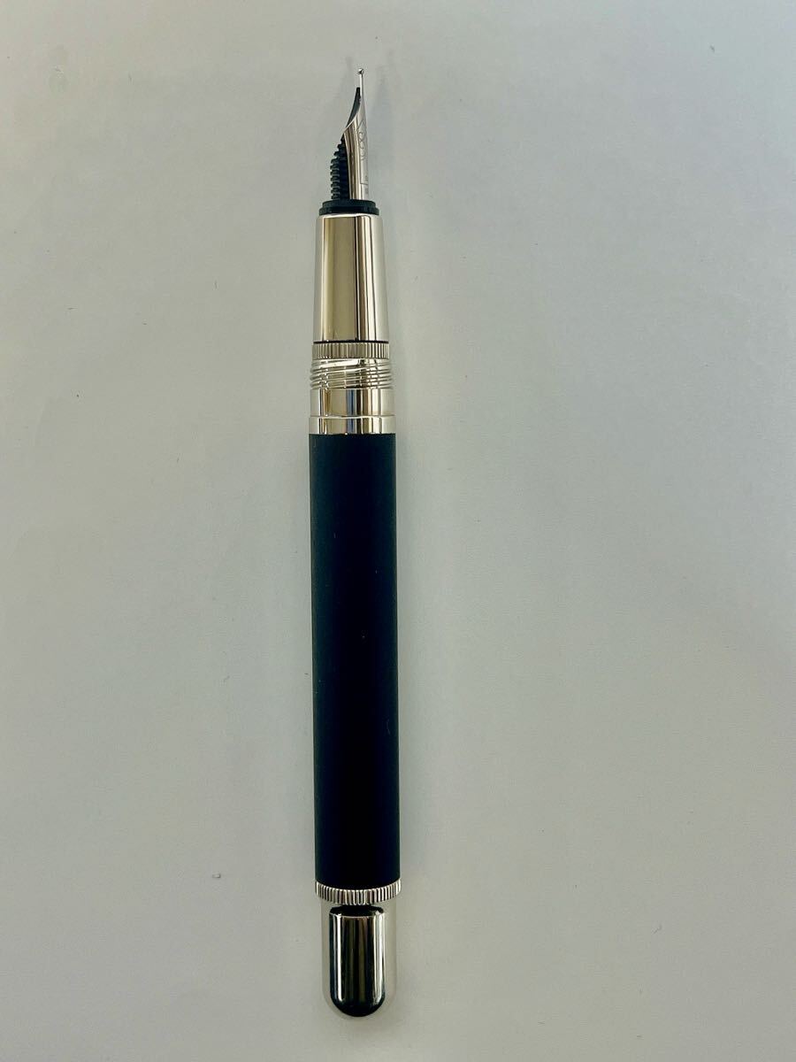 1円スタート】【現状品】ALFRED DUNHILL ダンヒル 万年筆 ペン先 1円スタート】【現状品】ALFRED DUNHILL ダンヒル 万年筆 ペン先