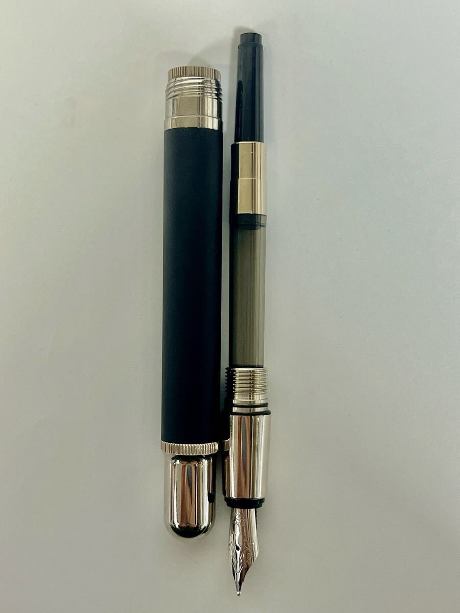1円スタート】【現状品】ALFRED DUNHILL ダンヒル 万年筆 ペン先 1円スタート】【現状品】ALFRED DUNHILL ダンヒル 万年筆 ペン先