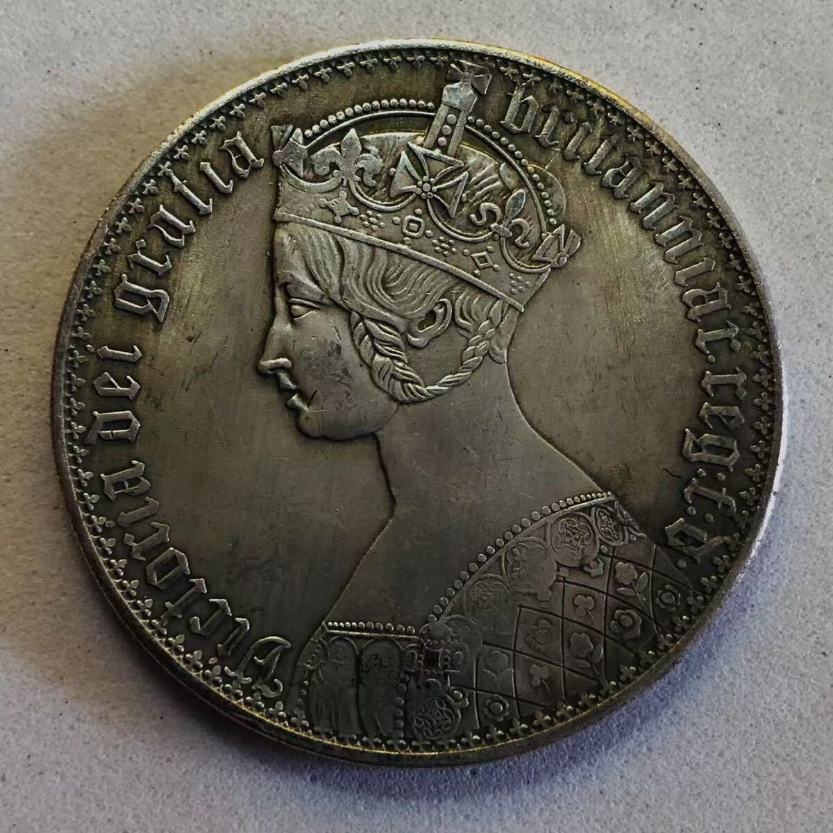 イギリス銀貨・1847年・ヴィクトリア女王・GOTHIC TYPE イギリス銀貨・1847年・ヴィクトリア女王・GOTHIC TYPE
