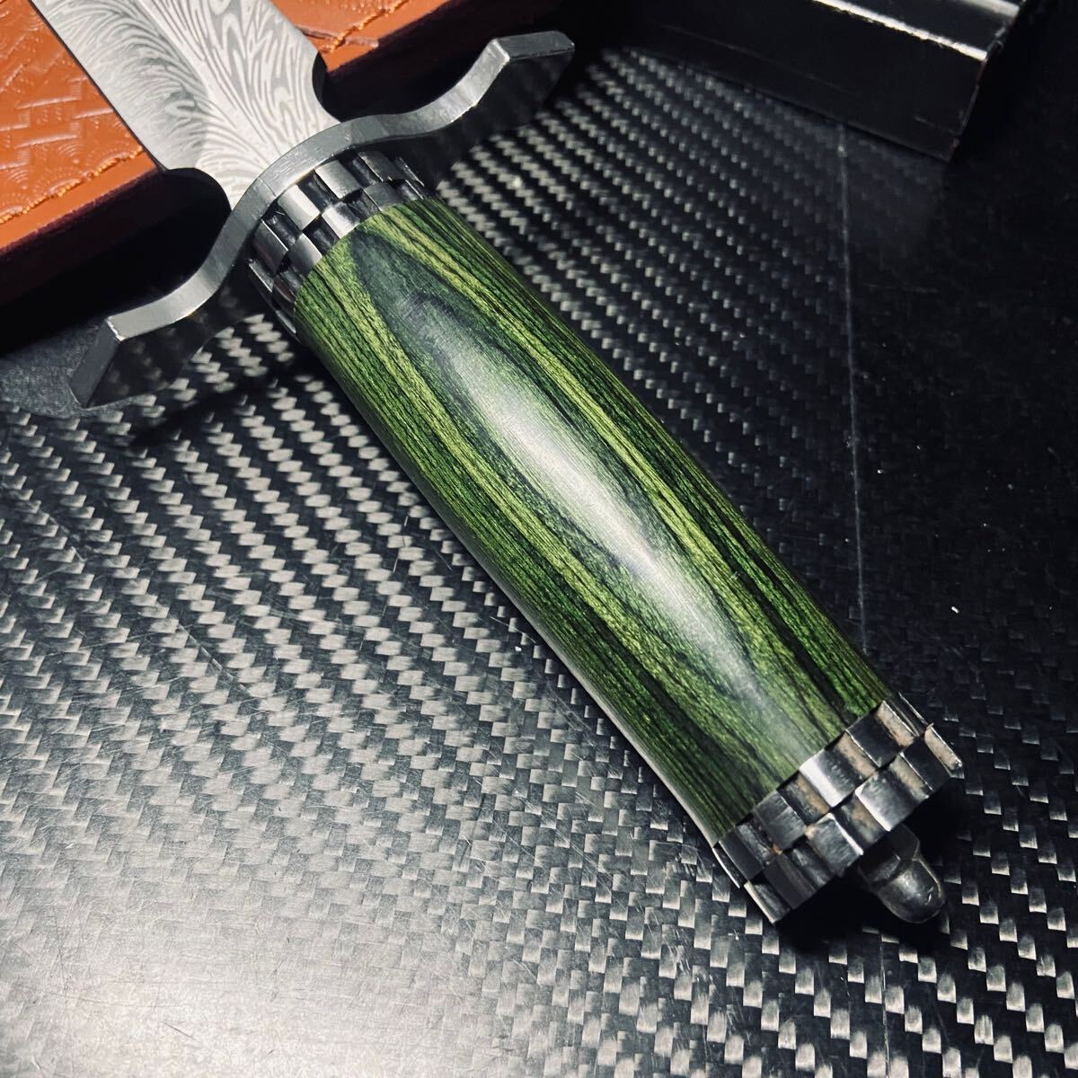 刃厚4mm 316g重量感 超高品質 片刃 サバイバルナイフ 鋼製 刃厚4mm 316g重量感 超高品質 片刃 サバイバルナイフ 鋼製