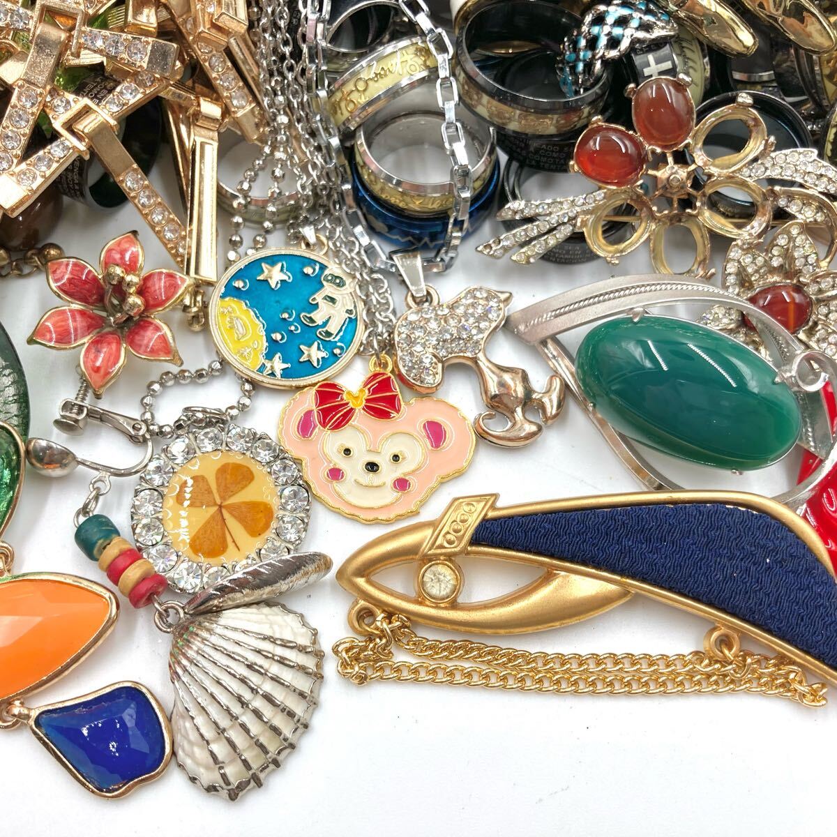 大量!!silver入り!!◯アクセサリー&リングおまとめ◯a 約5036g 大量!!silver入り!!◯アクセサリー&リングおまとめ◯a 約5036g
