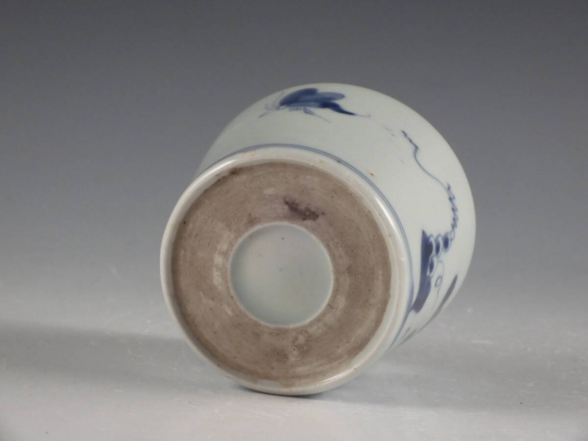 ◇堂◇古伊万里 染付 花草 蔦文 蕎麦猪口 4客 無傷完品 江戸期 ◇堂◇古伊万里 染付 花草 蔦文 蕎麦猪口 4客 無傷完品 江戸期