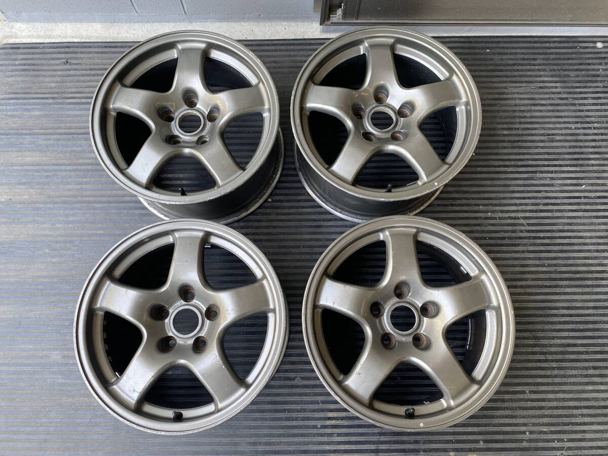 日産純正 スカイライン GT-R BNR32 純正ホイール 16インチ 8J 日産純正 スカイライン GT-R BNR32 純正ホイール 16インチ 8J