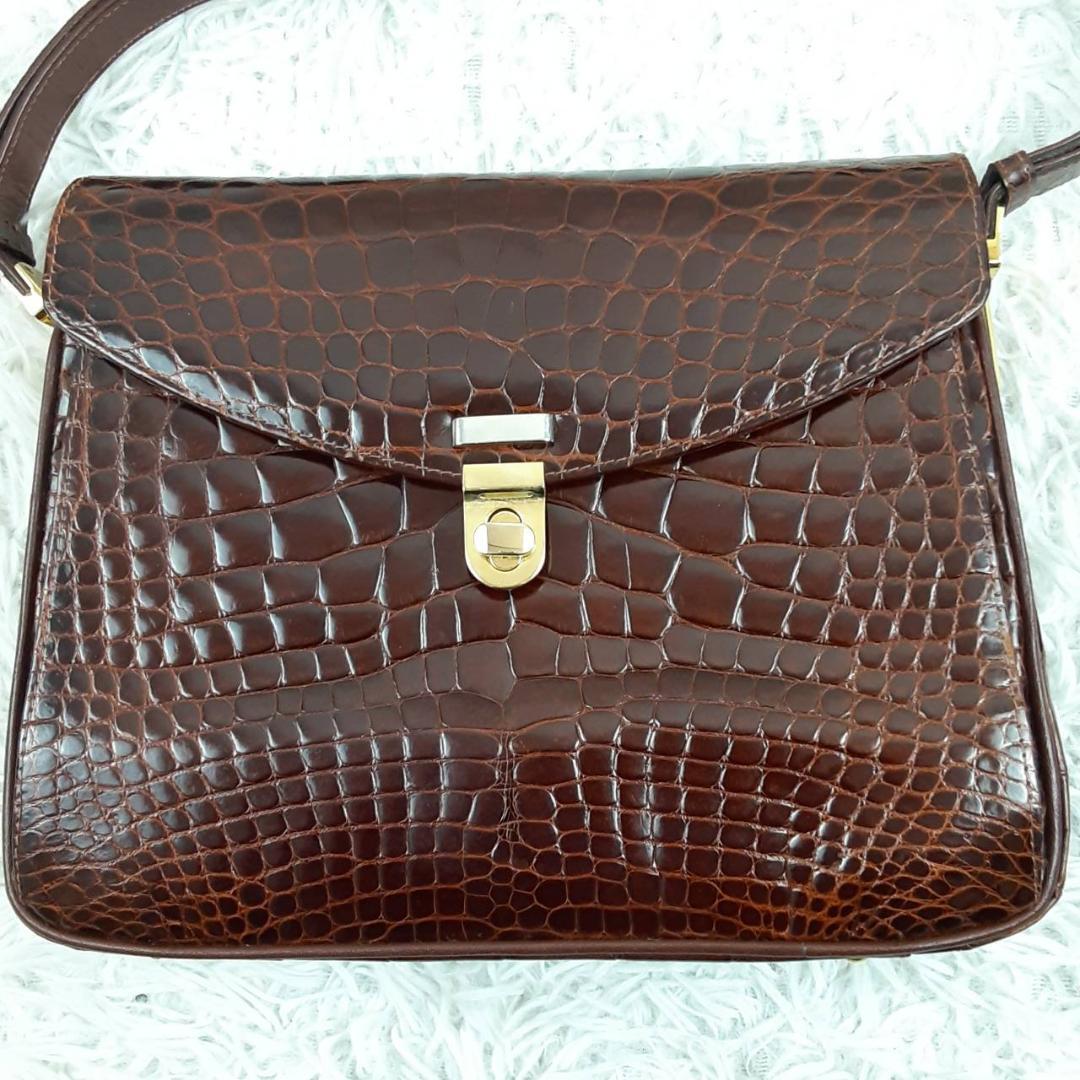新品未使用 BALLY ショルダーバッグ ターンロック クロコダイル 新品未使用 BALLY ショルダーバッグ ターンロック クロコダイル
