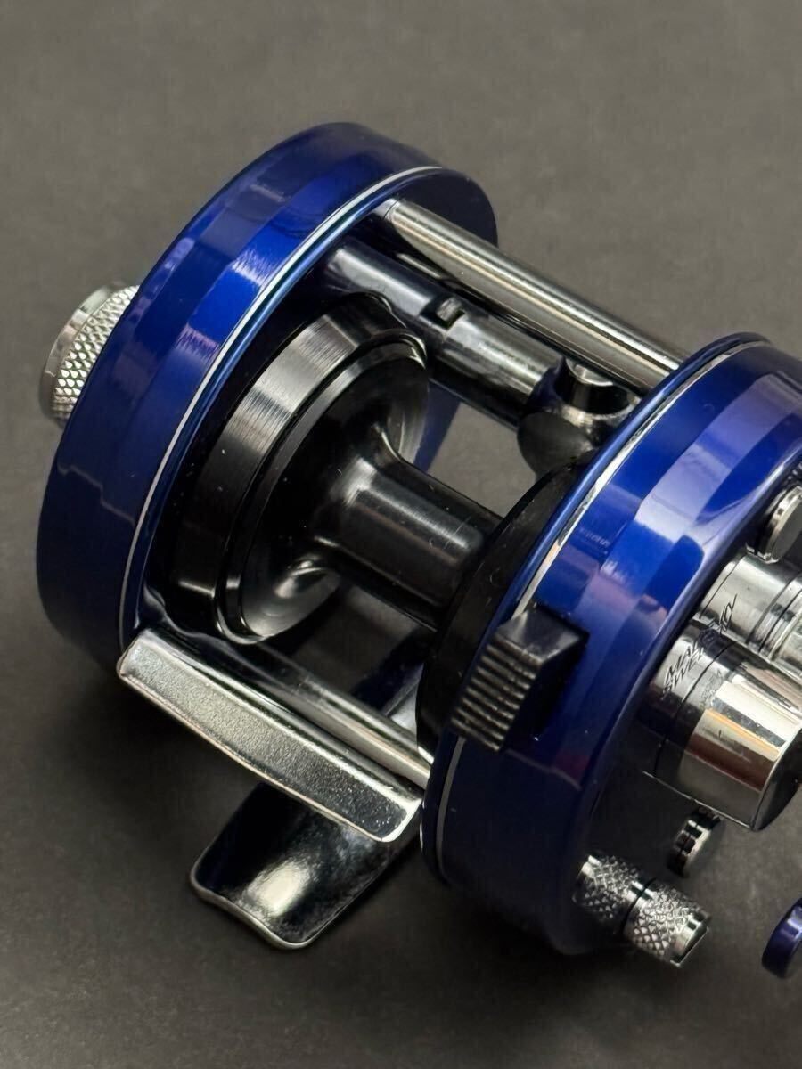 新品未使用品】Abuアンバサダー1500C( Blue)超希少品!(アブ 新品未使用品】Abuアンバサダー1500C( Blue)超希少品!(アブ