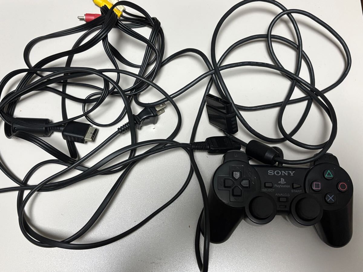 ジャンク品 PS2 本体 SCPH-39000 コントローラー ケーブル付 ジャンク品 PS2 本体 SCPH-39000 コントローラー ケーブル付