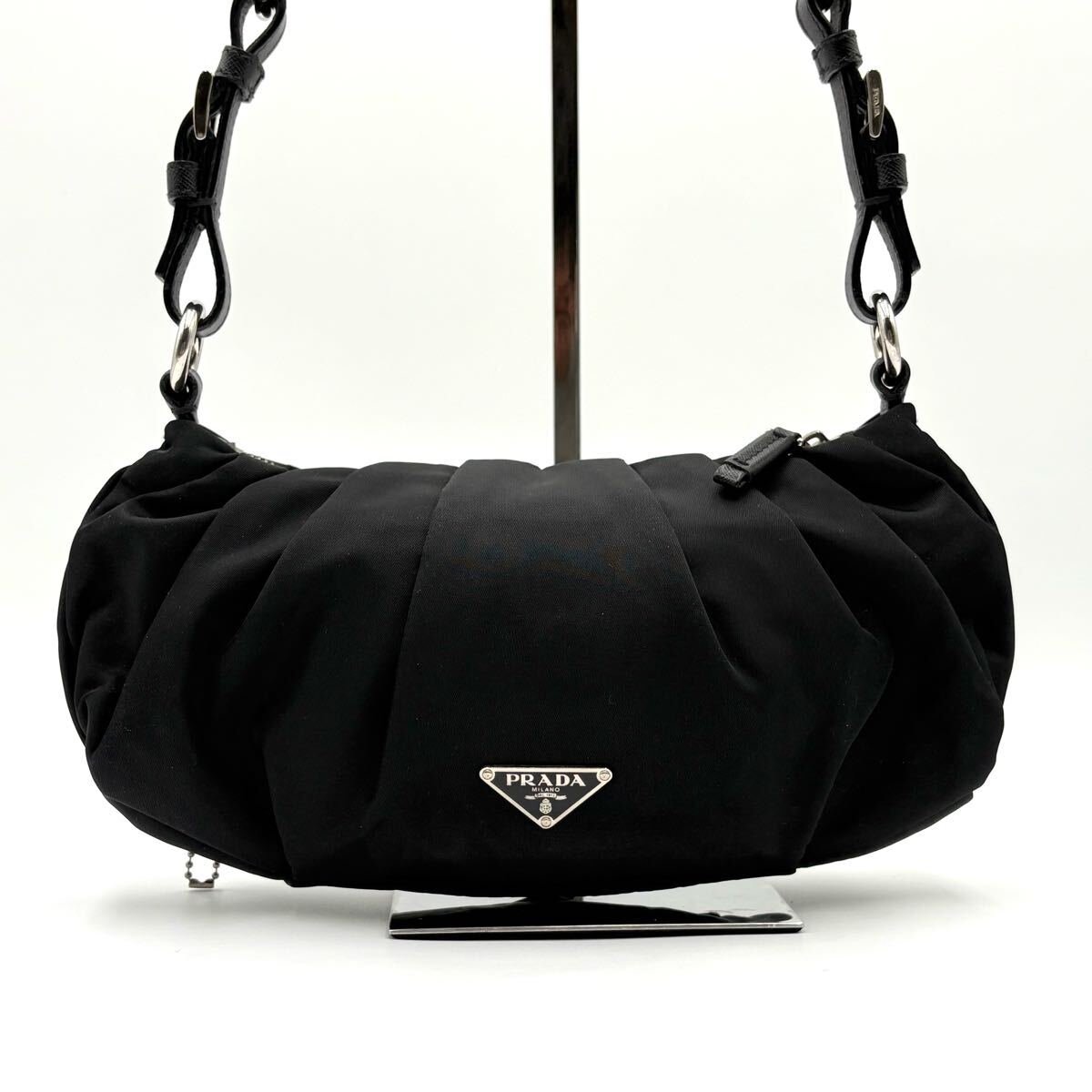 1円/極美品○PRADA プラダ 三角ロゴプレート 装飾 ナイロン 1円/極美品○PRADA プラダ 三角ロゴプレート 装飾 ナイロン