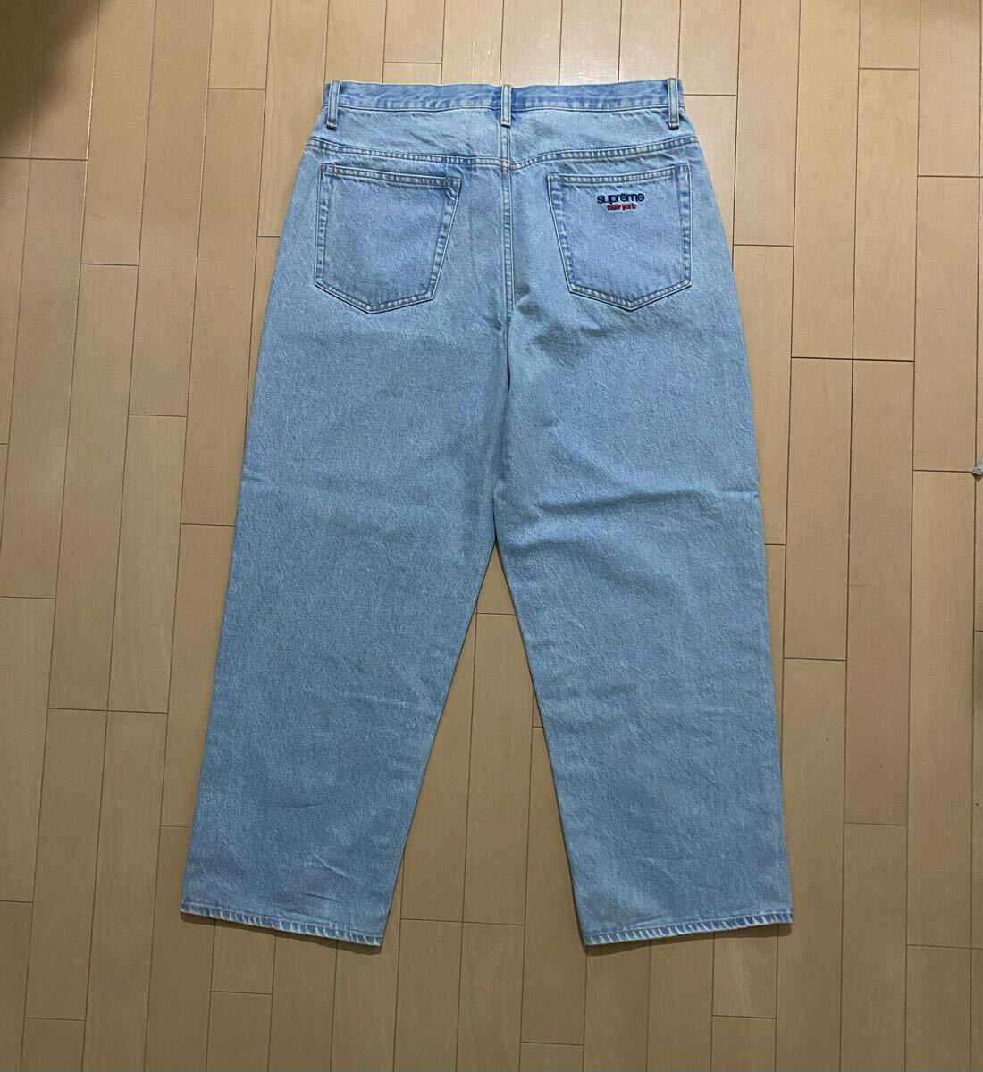 Supreme Baggy Jean Light Washed Indigo 32インチ シュプリーム Supreme Baggy Jean Light Washed Indigo 32インチ シュプリーム