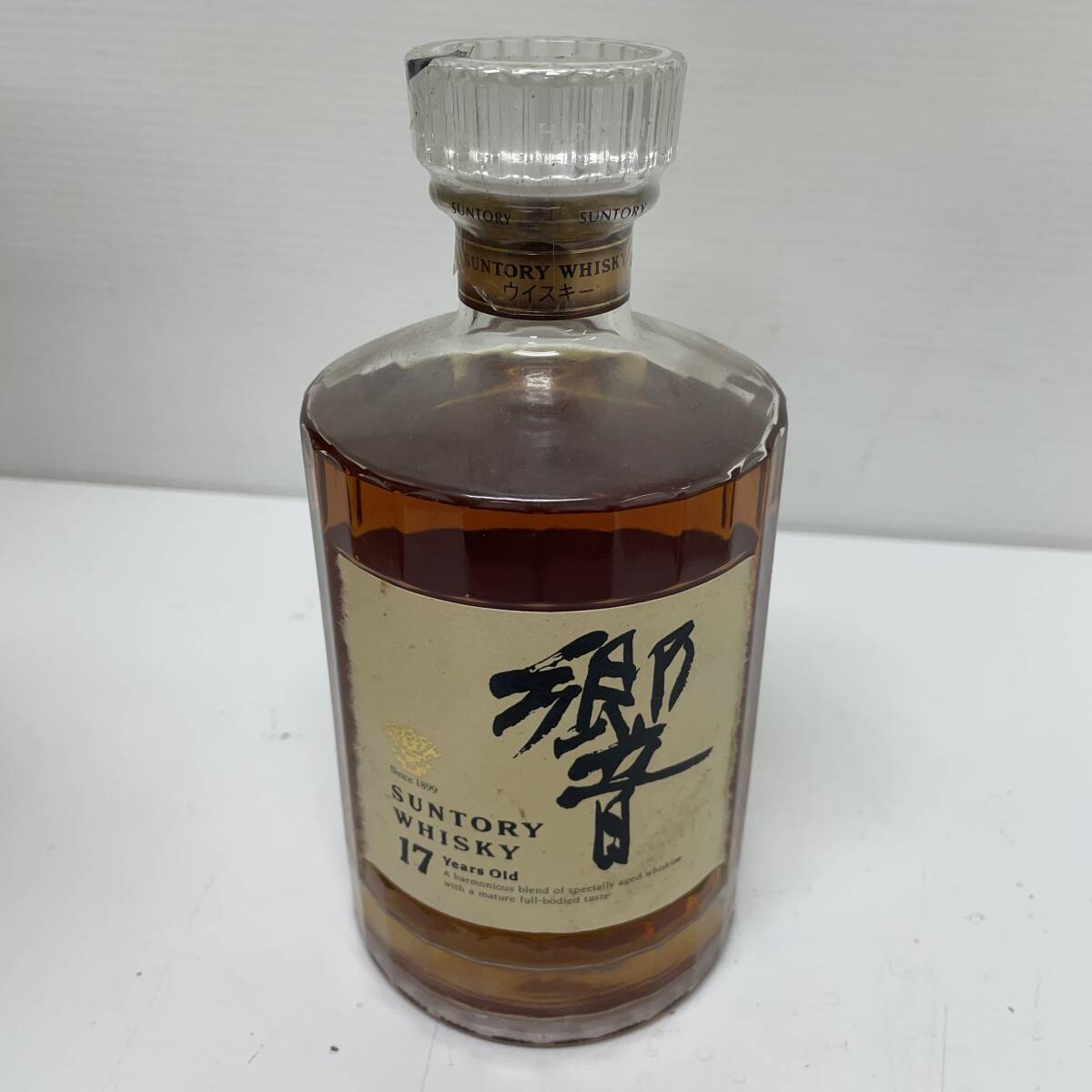 サントリー 響 17年 裏ゴールドラベル 700ml SUNTORY(日本 サントリー 響 17年 裏ゴールドラベル 700ml SUNTORY(日本