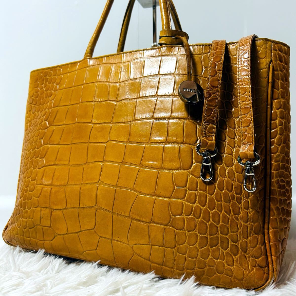美品□入手困難品□FURLA フルラ 本革 クロコダイル クロコ型 美品□入手困難品□FURLA フルラ 本革 クロコダイル クロコ型