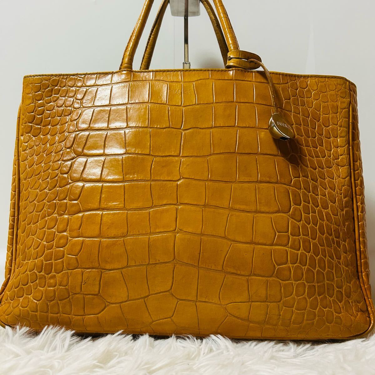 美品□入手困難品□FURLA フルラ 本革 クロコダイル クロコ型 美品□入手困難品□FURLA フルラ 本革 クロコダイル クロコ型