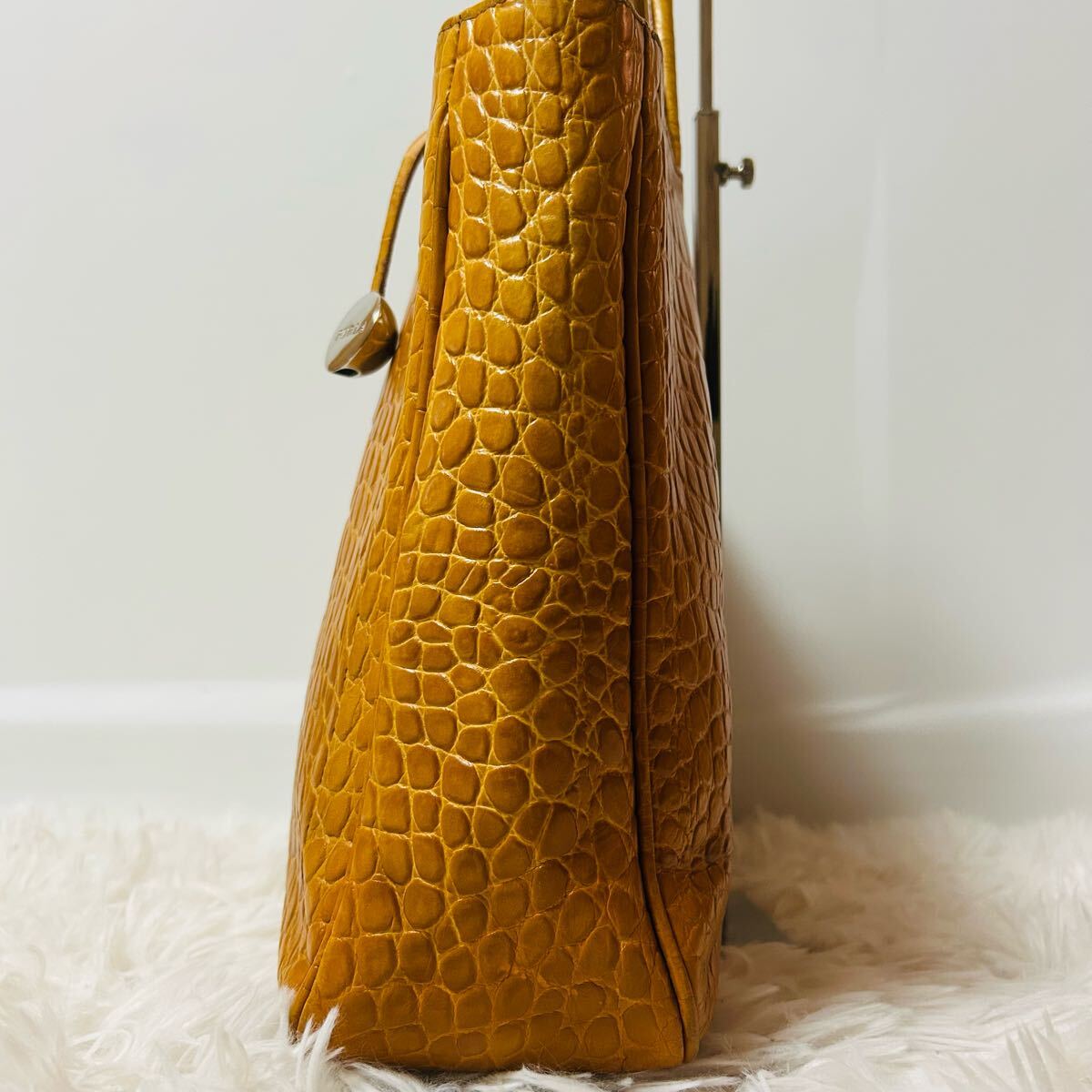 美品□入手困難品□FURLA フルラ 本革 クロコダイル クロコ型 美品□入手困難品□FURLA フルラ 本革 クロコダイル クロコ型