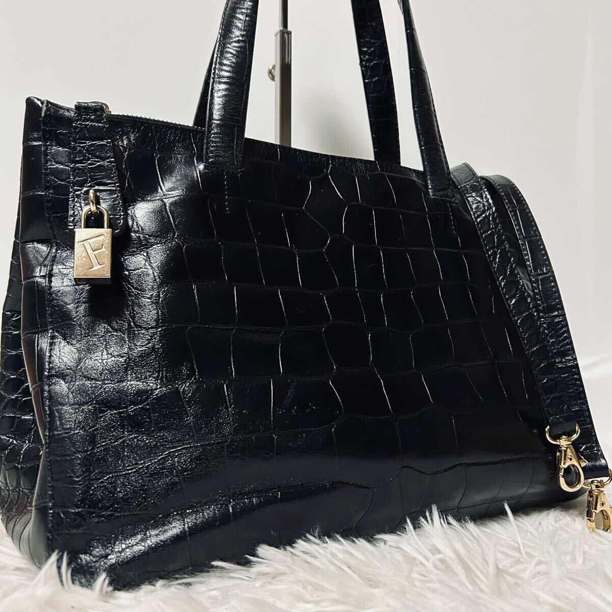 入手困難品□FURLA フルラ 本革 クロコダイル クロコ型押し 2way 入手困難品□FURLA フルラ 本革 クロコダイル クロコ型押し 2way