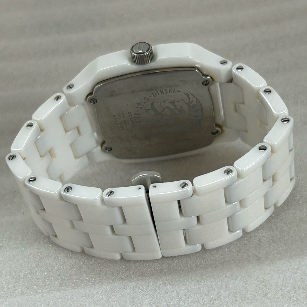 1000円〜DIESEL 腕時計 稼働品 ディーゼル DZ-1421 スクエア 1000円〜DIESEL 腕時計 稼働品 ディーゼル DZ-1421 スクエア