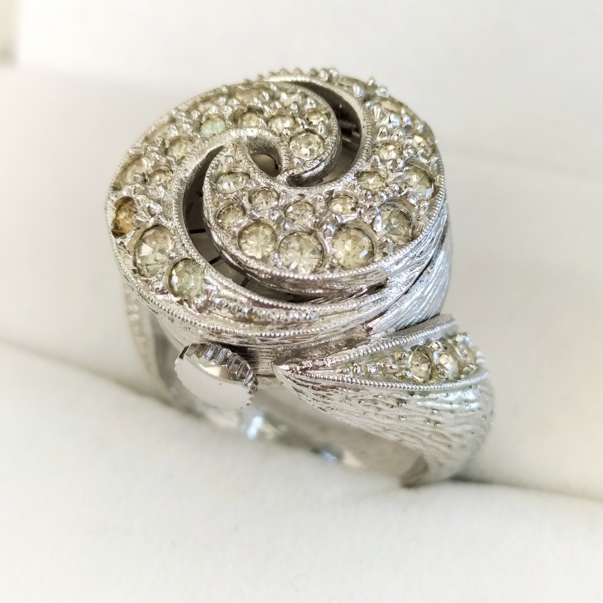 美品】【稼働品】Chandler RING WATCH 17JEWELS INCABLOC 美品】【稼働品】Chandler RING WATCH 17JEWELS INCABLOC