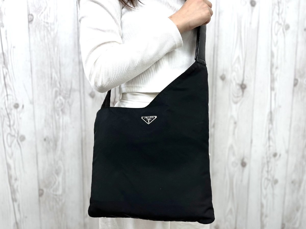 極美品 PRADA プラダ テスート ショルダーバッグ バッグ 極美品 PRADA プラダ テスート ショルダーバッグ バッグ