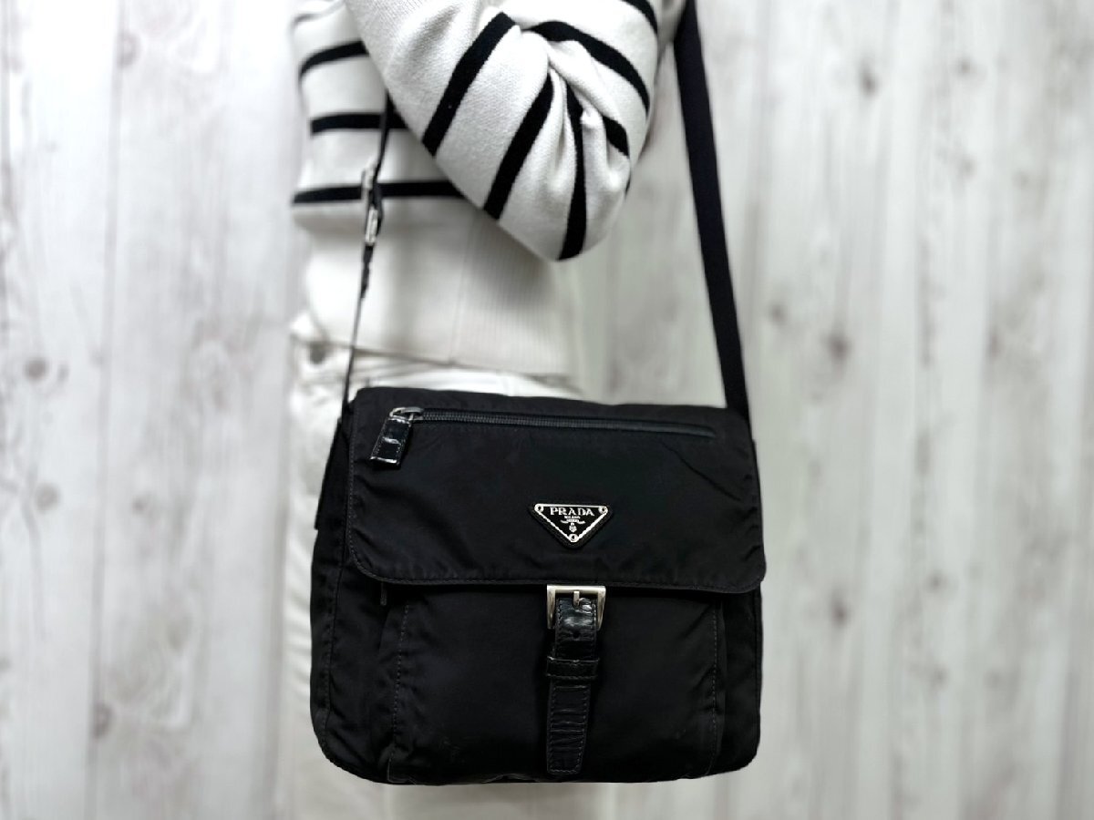 極美品 PRADA プラダ テスート ショルダーバッグ バッグ 極美品 PRADA プラダ テスート ショルダーバッグ バッグ