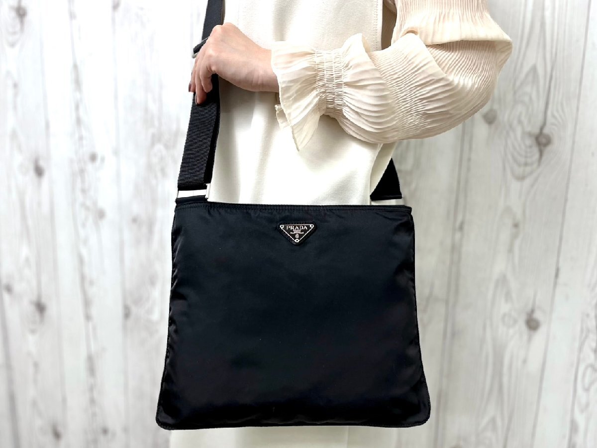 極美品 PRADA プラダ テスート ショルダーバッグ バッグ 極美品 PRADA プラダ テスート ショルダーバッグ バッグ