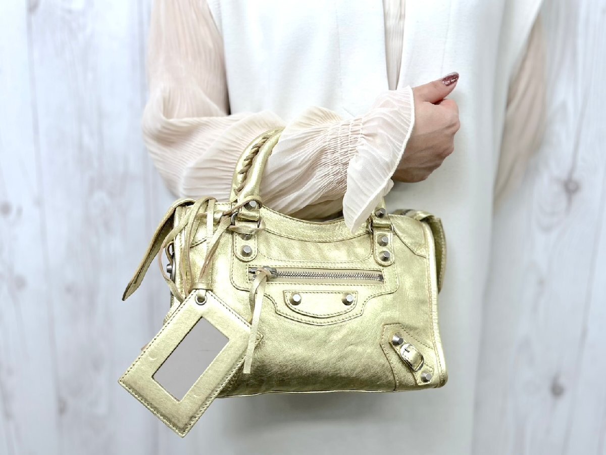 極美品 BALENCIAGA バレンシアガ ミニ シティ ハンドバッグ 極美品 BALENCIAGA バレンシアガ ミニ シティ ハンドバッグ
