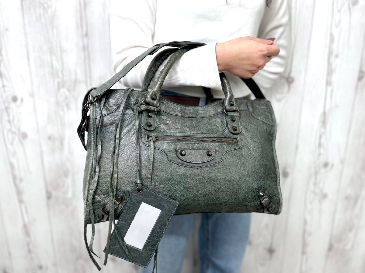 美品 BALENCIAGA バレンシアガ ザ・シティ ハンドバッグ 美品 BALENCIAGA バレンシアガ ザ・シティ ハンドバッグ