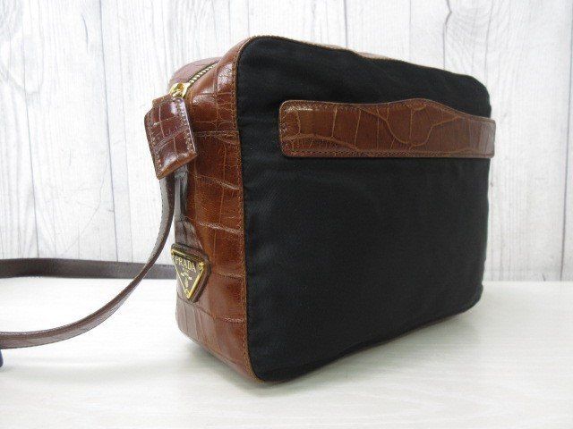 極美品 PRADA プラダ テスート デカ ロゴ ショルダーバッグ 極美品 PRADA プラダ テスート デカ ロゴ ショルダーバッグ