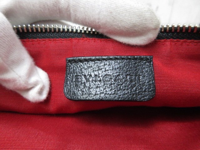 極美品 BVLGARI ブルガリ ロゴマニア ボディバッグ ウエスト 極美品 BVLGARI ブルガリ ロゴマニア ボディバッグ ウエスト