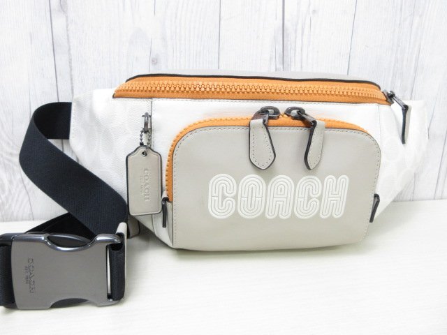 極美品 COACH コーチ シグネチャー ボディバッグ ウエストポーチ 極美品 COACH コーチ シグネチャー ボディバッグ ウエストポーチ