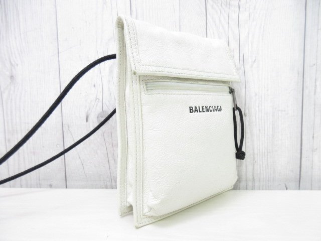 美品 BALENCIAGA バレンシアガ エクスプローラー スモールポーチ 美品 BALENCIAGA バレンシアガ エクスプローラー スモールポーチ