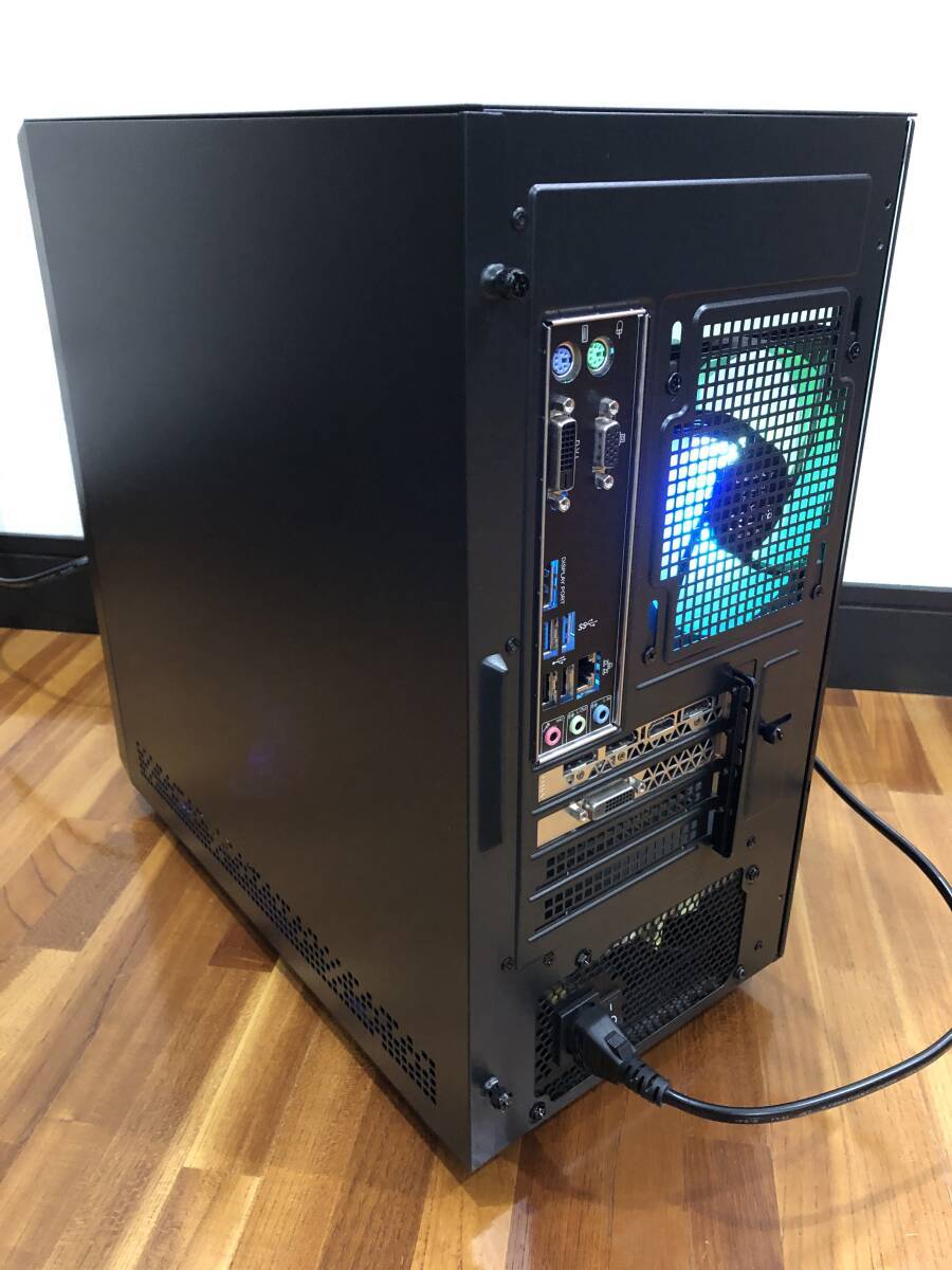 自作ハイスペックゲーミングPC Core i7 6700 GTX1070 Windows11 自作ハイスペックゲーミングPC Core i7 6700 GTX1070 Windows11