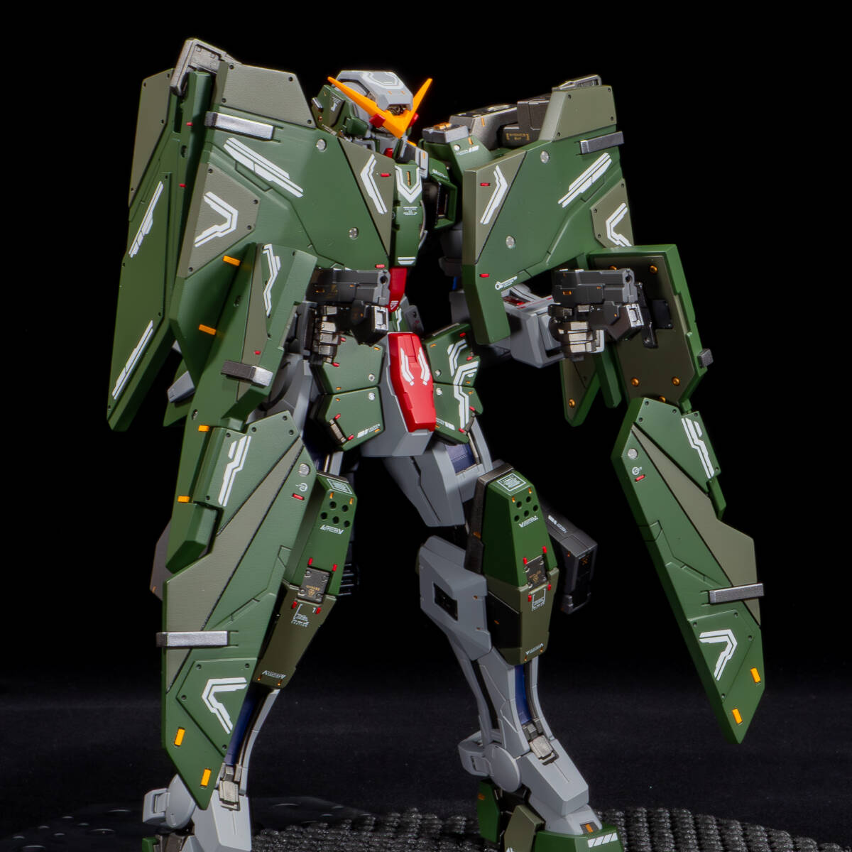 MG 1/100 ガンダムデュナメス 徹底改修 改造 カスタム 全塗装 MG 1/100 ガンダムデュナメス 徹底改修 改造 カスタム 全塗装