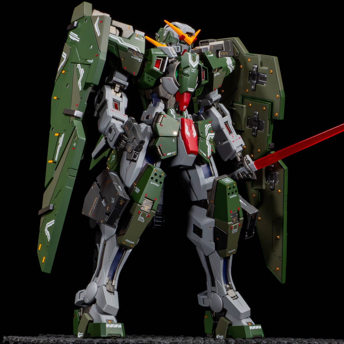 MG 1/100 ガンダムデュナメス 徹底改修 改造 カスタム 全塗装 MG 1/100 ガンダムデュナメス 徹底改修 改造 カスタム 全塗装