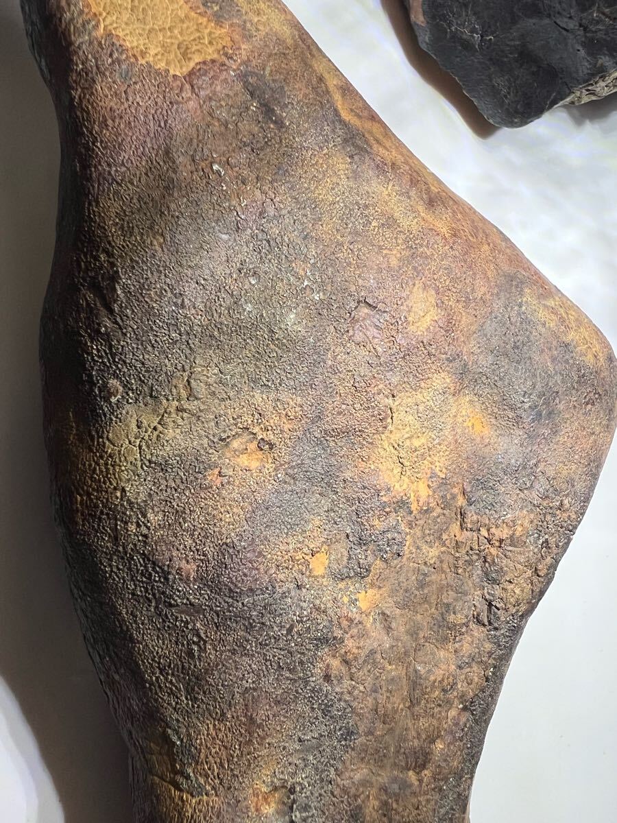 ゲベルカミル隕石 約1KG 隕石原石アタキサイト Gebel Kamil宇宙 ゲベルカミル隕石 約1KG 隕石原石アタキサイト Gebel Kamil宇宙