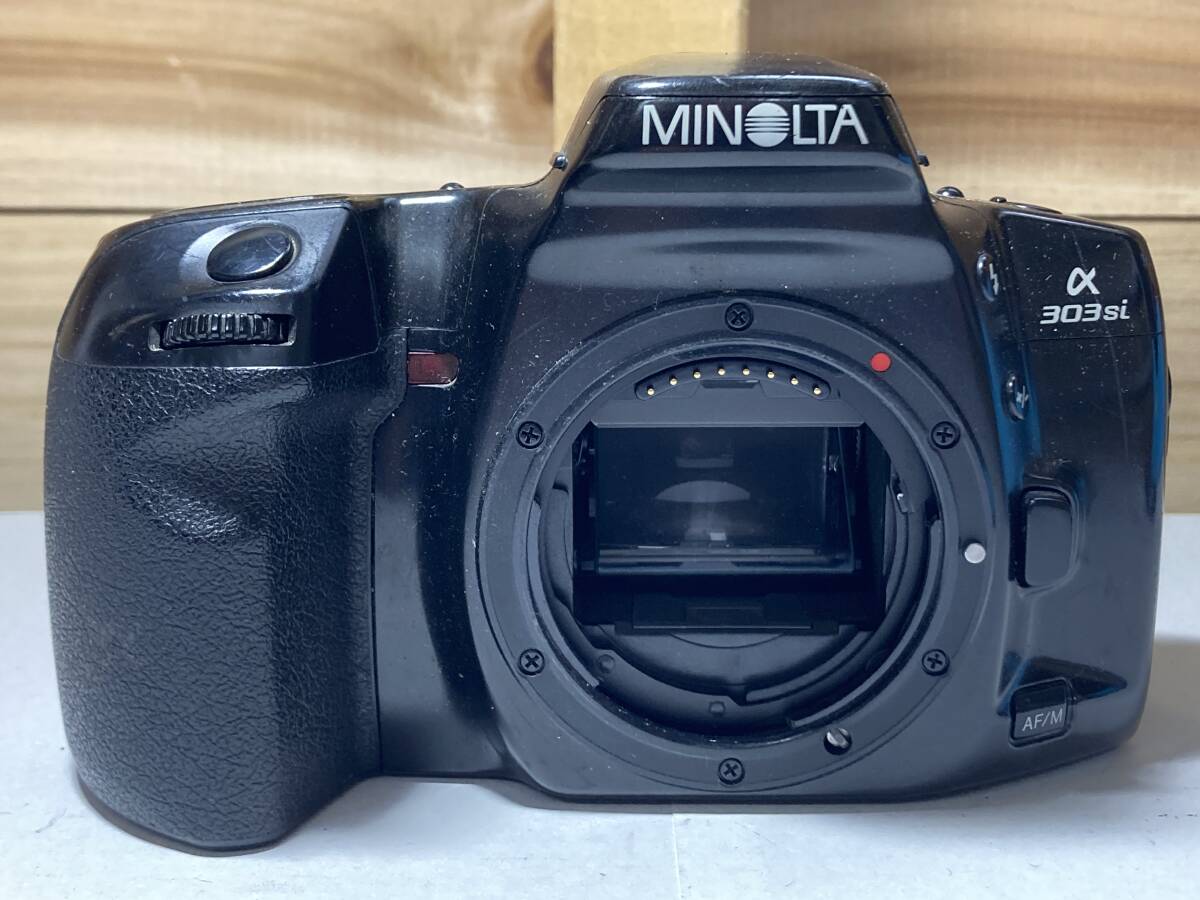 15230) MINOLTA 303si