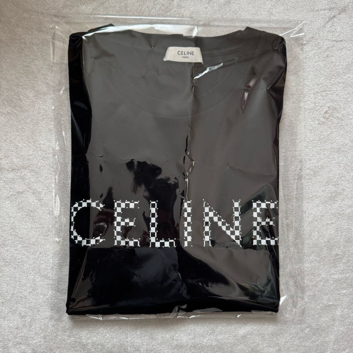 美品】CELINE セリーヌ チェッカースタッズロゴプリント Tシャツ 美品】CELINE セリーヌ チェッカースタッズロゴプリント Tシャツ