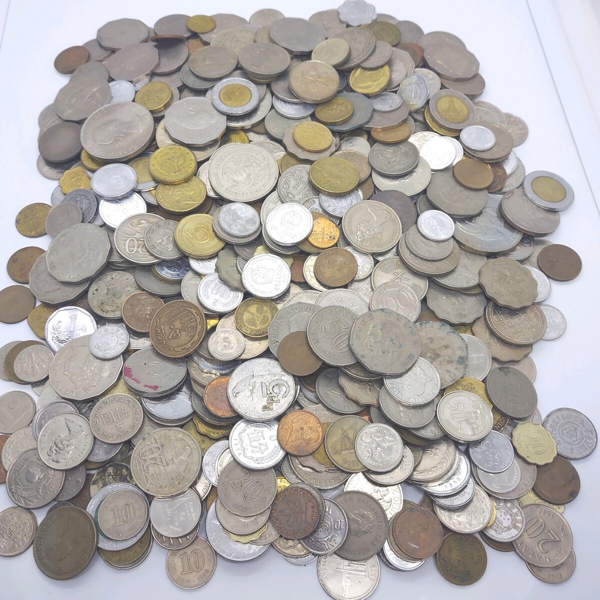 外国硬貨 海外メダル おまとめ3.243kg(袋込み) 外国コイン 外国 外国硬貨 海外メダル おまとめ3.243kg(袋込み) 外国コイン 外国