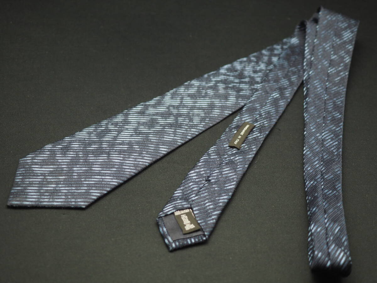 美品【GIORGIO ARMANI ジョルジオアルマーニ】 D3054 ネイビー系 SILK ブランド ネクタイ 古著 良品