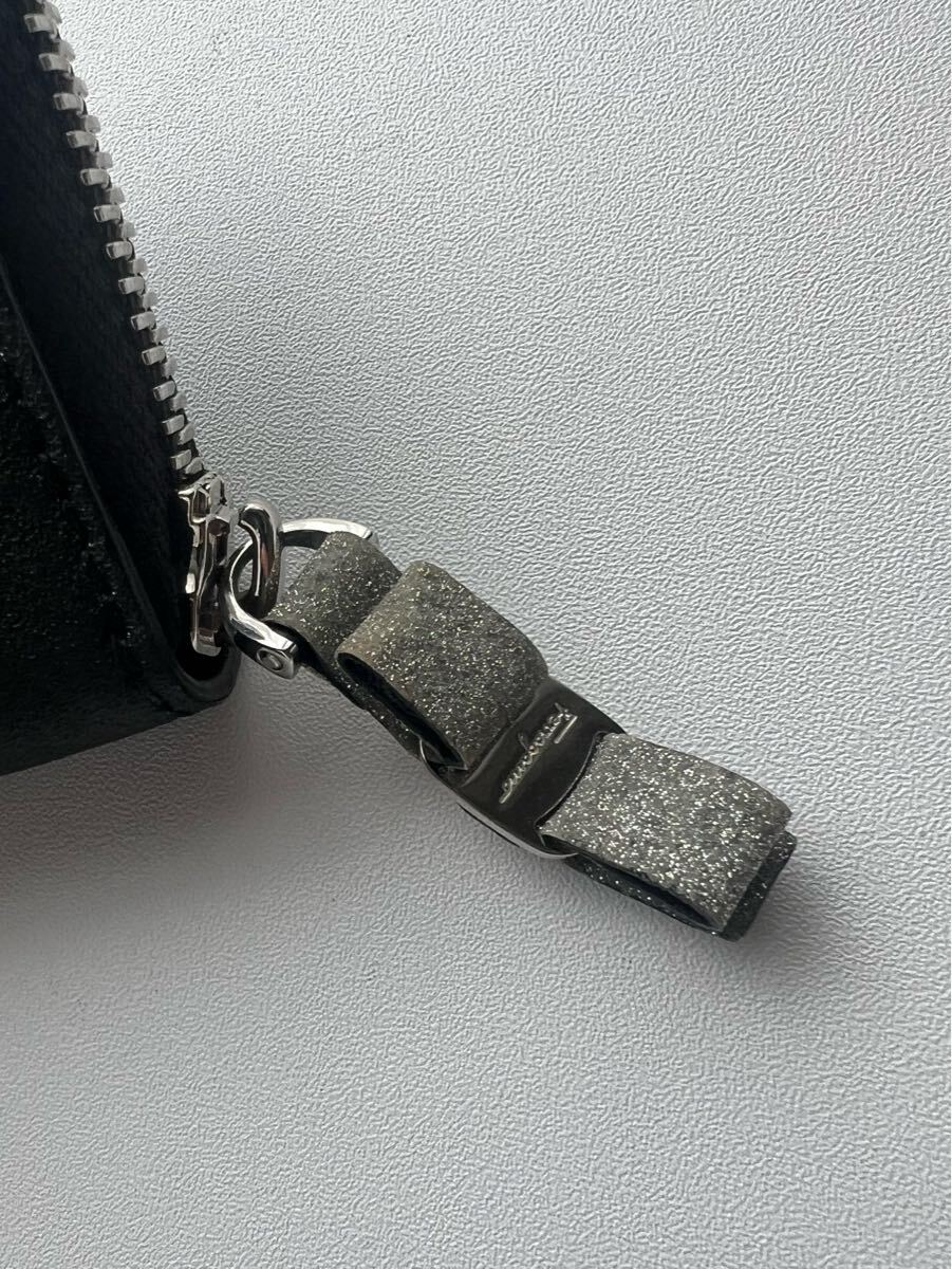 89 限定価格 Ferragamo サルヴァトーレフェラガモ 小銭入れ 財布 89 限定価格 Ferragamo サルヴァトーレフェラガモ 小銭入れ 財布