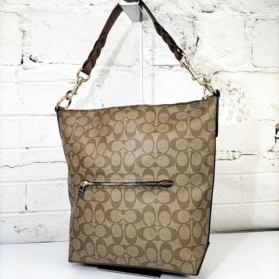COACH 】 美品 コーチ シグネチャー 総柄 ゴールド金具 レザー COACH 】 美品 コーチ シグネチャー 総柄 ゴールド金具 レザー