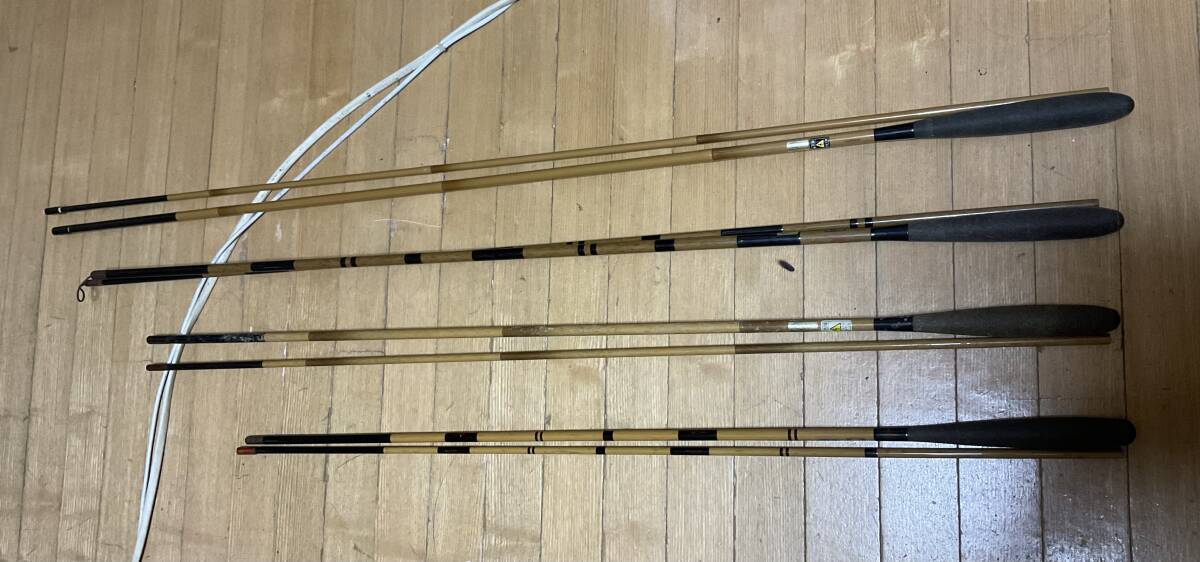 中古品 へら鮒釣竿 朱紋峰シリーズ 11尺、10尺、9尺、8尺 4本 中古品 へら鮒釣竿 朱紋峰シリーズ 11尺、10尺、9尺、8尺 4本