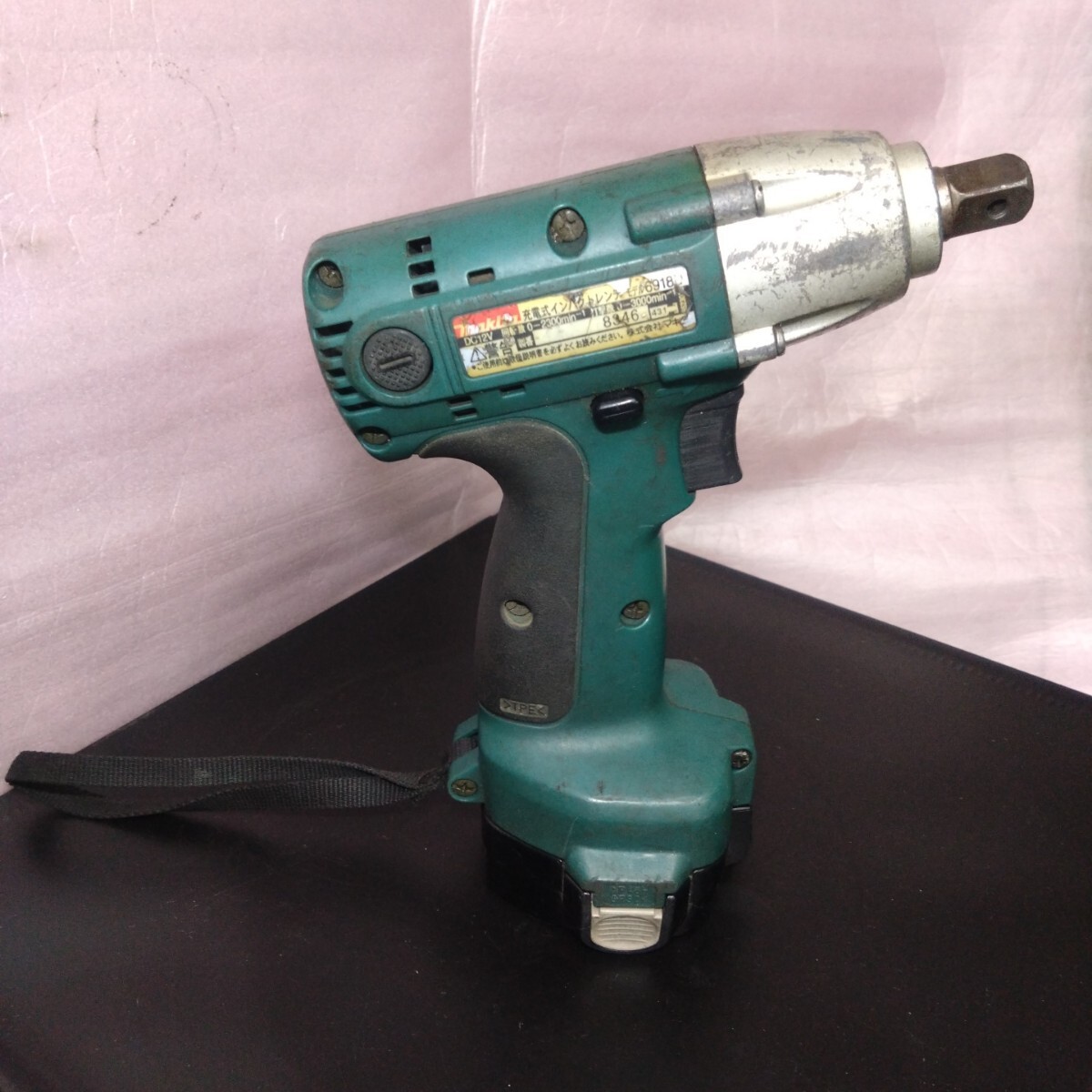 MAKITA マキタ 充電式インパクトレンチ 6918D 動作未確認品_画像2