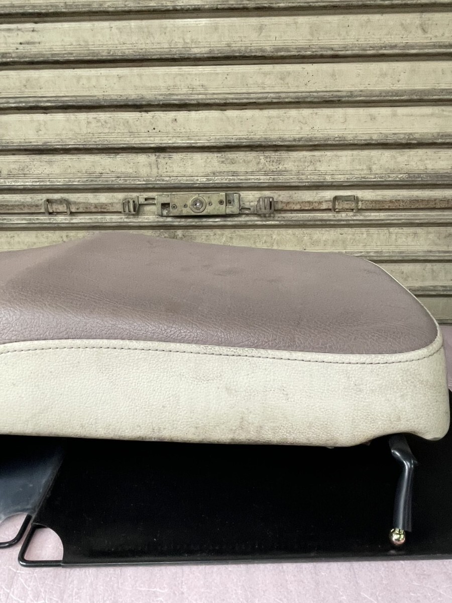 東京堂 スーパーカブJA10 JA44 AA04 AA09 JA45 JA59 JA60(2012〜現行)用シート T-JA10W-No.1 スーパーカブ50AA09から取り外し_画像7