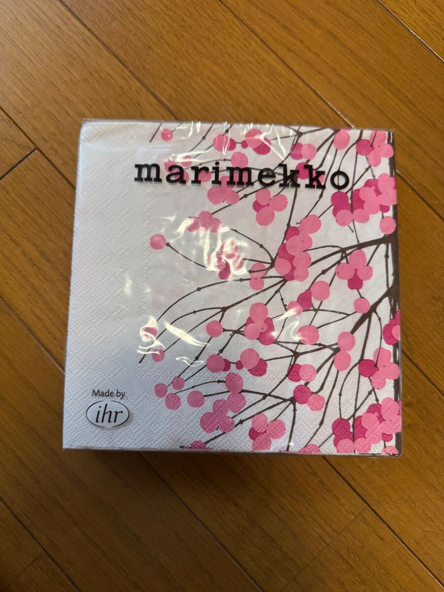 ●マリメッコmarimekko白地ピンク樹木柄ペーパータオル大新品