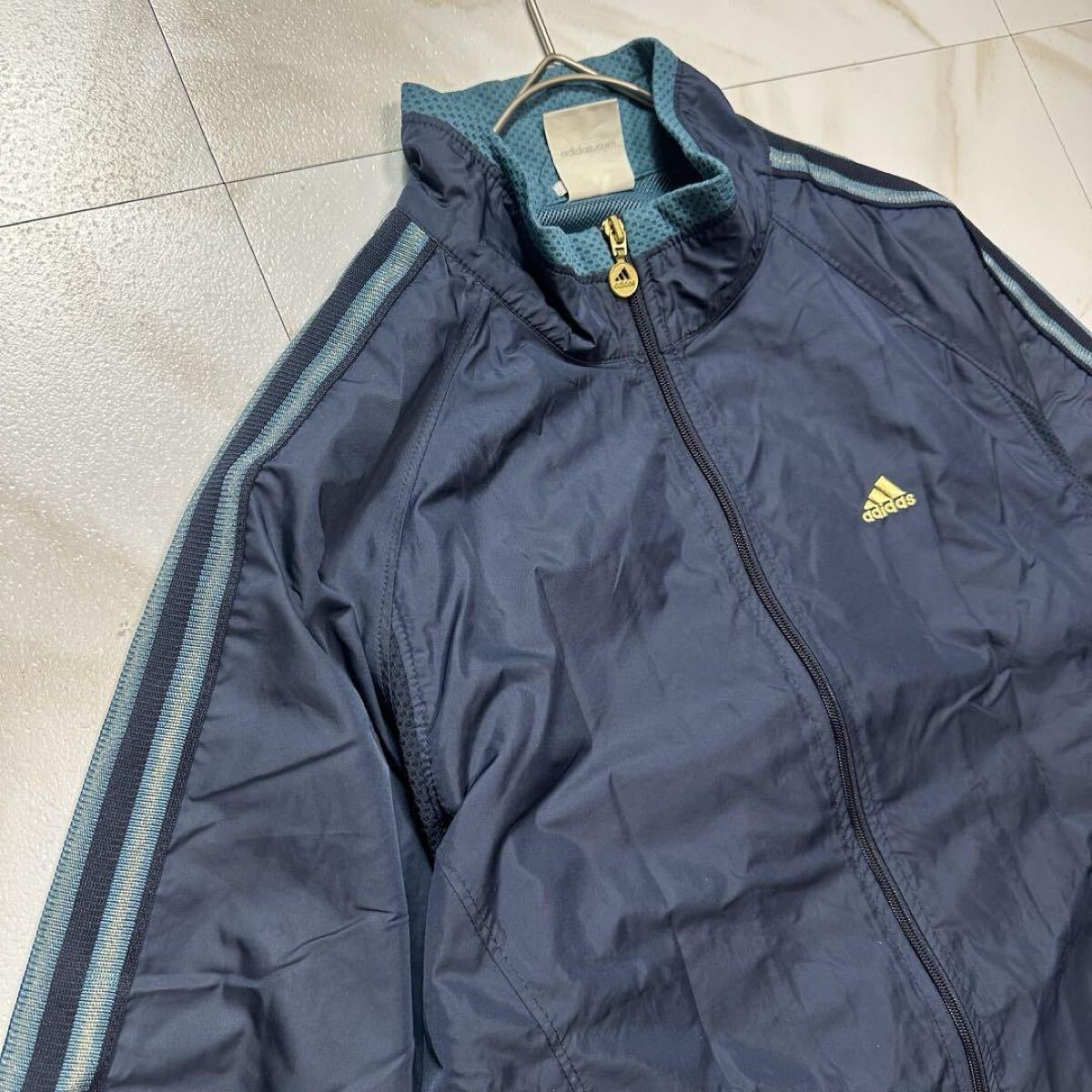 adidasナイロンジャケット上下セットアップ ドローコード adidasナイロンジャケット上下セットアップ ドローコード