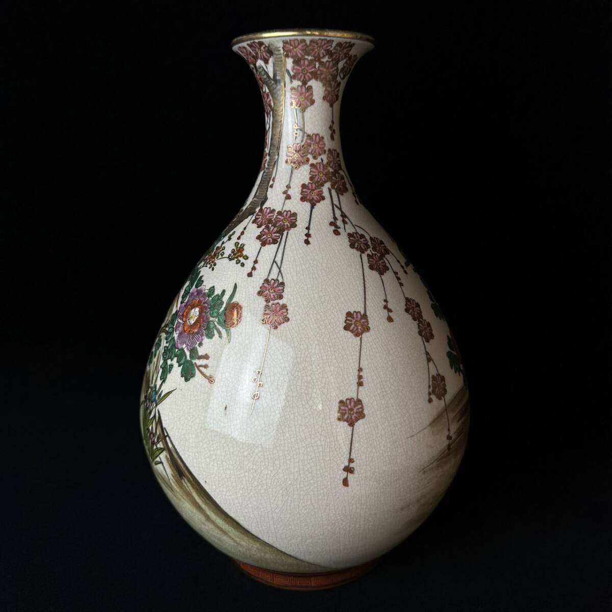 コレクター買取品 薩摩焼 丸十字 色絵金彩花鳥紋花瓶 36.5㎝ 在 コレクター買取品 薩摩焼 丸十字 色絵金彩花鳥紋花瓶 36.5㎝ 在