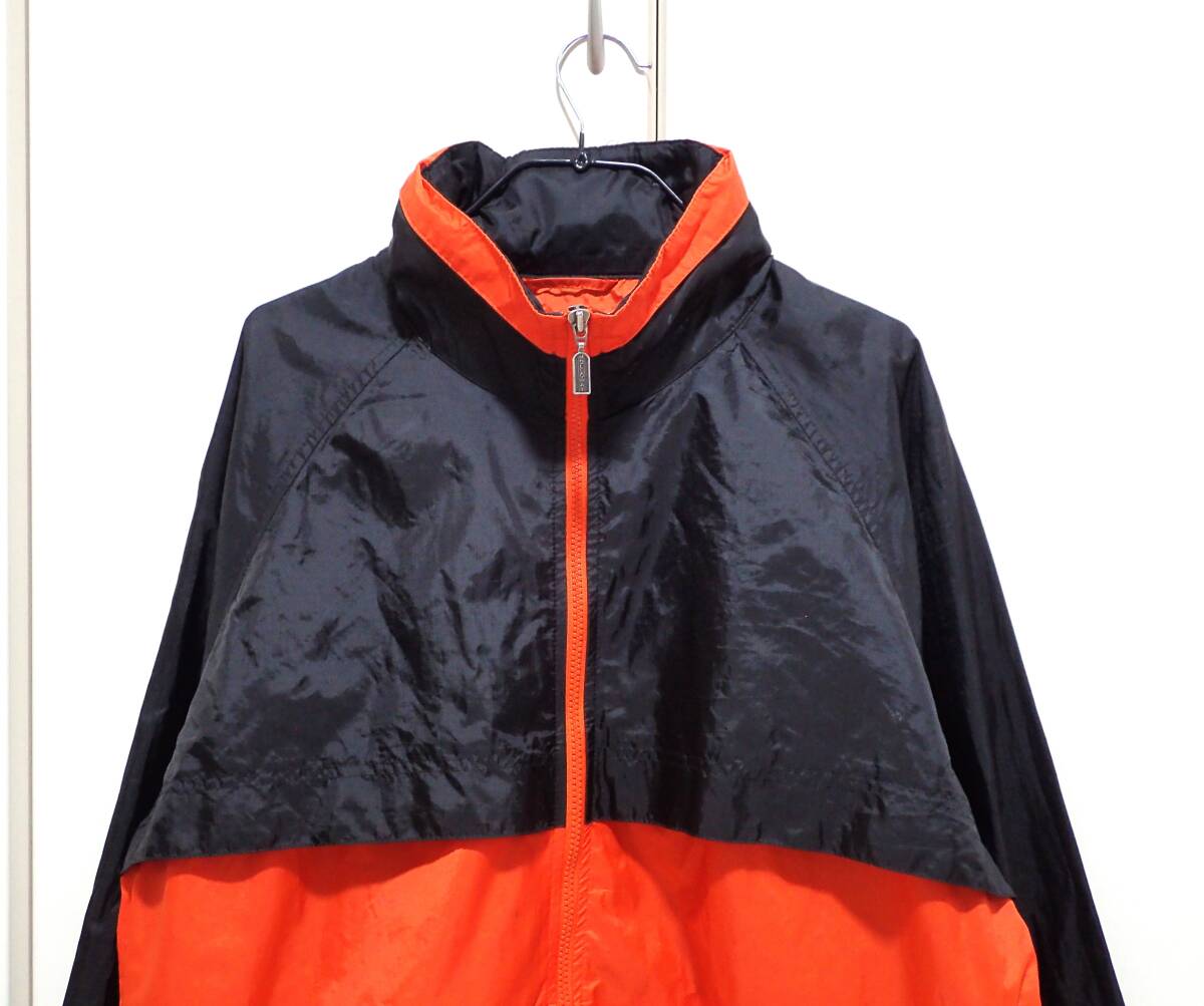 ☆Holloway　☆アウトドアウエア　☆フード付き　☆ウインドブレーカー　☆ナイロンジャケット　☆オレンジ×ブラック　☆メンズ　☆L