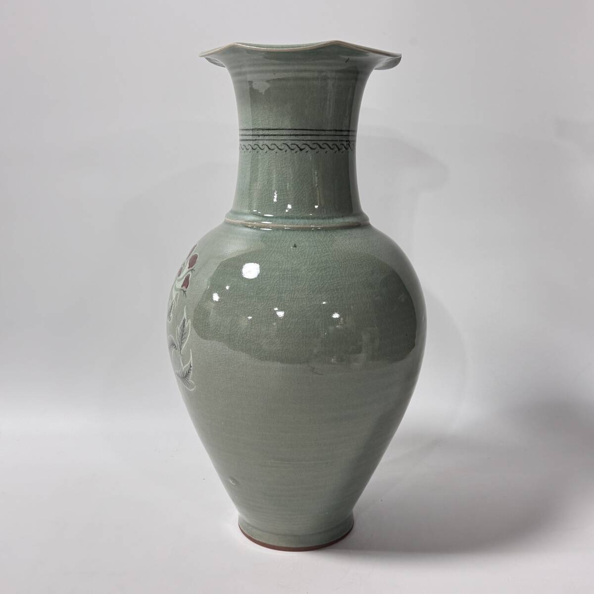 【62464Q】天馬窯 土仙作 花瓶 壺 青磁 草花文 花器 花入 花生 華道具 茶道具 骨董 アンティーク 在り 経年保管品 現(xiàn)狀品