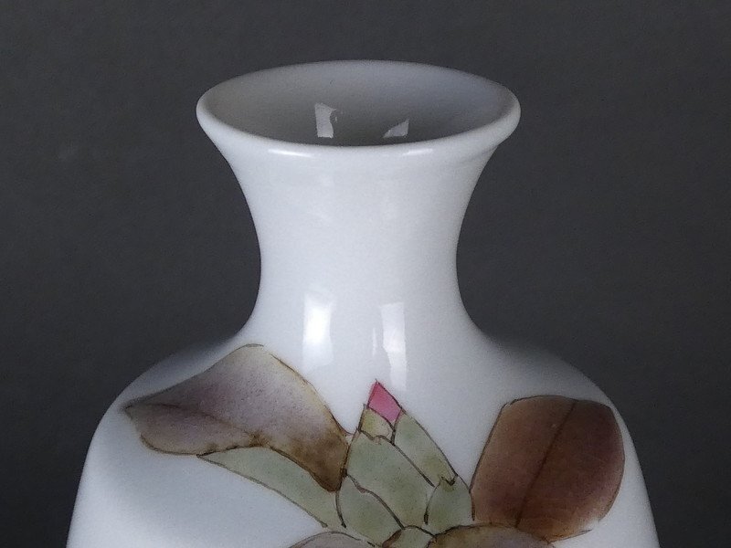 都屋】z20 山田義明「一輪差」共箱 高さ 約27cm 幅 約9.5cm 色絵 都屋】z20 山田義明「一輪差」共箱 高さ 約27cm 幅 約9.5cm 色絵